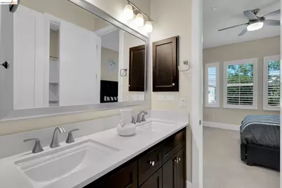 2277 Reserve Dr, Brentwood, CA 94513 - Photo 32