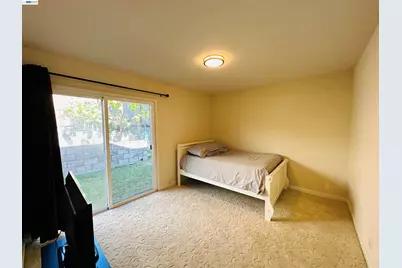 25132 Del Mar Ave, Hayward, CA 94542 - Photo 12