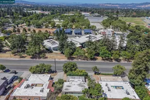 1950 Oak Grove Rd 1950 & 1952, Walnut Creek, CA 94598 - Photo 30