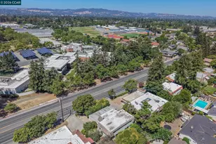 1950 Oak Grove Rd 1950 & 1952, Walnut Creek, CA 94598 - Photo 30