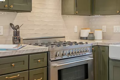 2635 Mathews St, Berkeley, CA 94702 - Photo 20