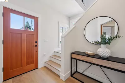 4432 Howe St, Oakland, CA 94611 - Photo 4