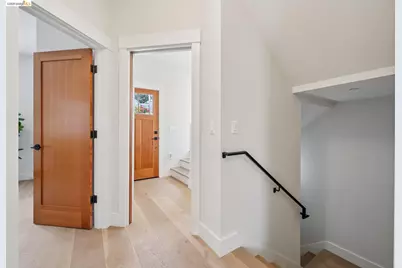 4432 Howe St, Oakland, CA 94611 - Photo 50