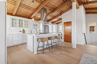 4432 Howe St, Oakland, CA 94611 - Photo 18