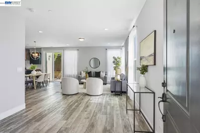 951 Farmhouse Way, Folsom, CA 95630 - Photo 2