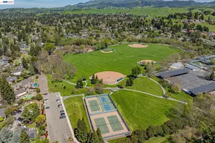 14 Liberta Ct, Danville, CA 94526 - Photo 50
