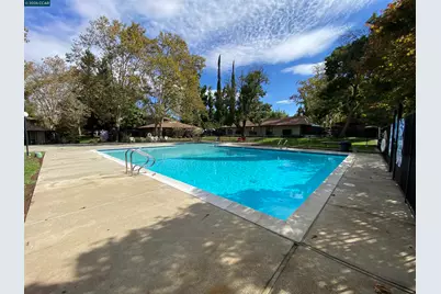 5457 Roundtree Pl #J, Concord, CA 94521 - Photo 40