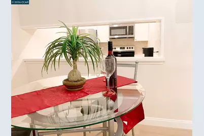 5457 Roundtree Pl #J, Concord, CA 94521 - Photo 12