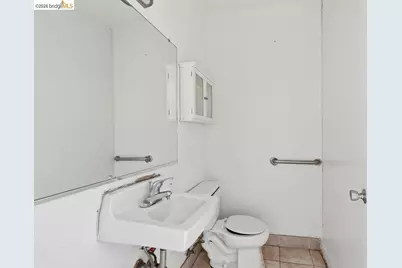 398 Macarthur Blvd, Oakland, CA 94609 - Photo 66