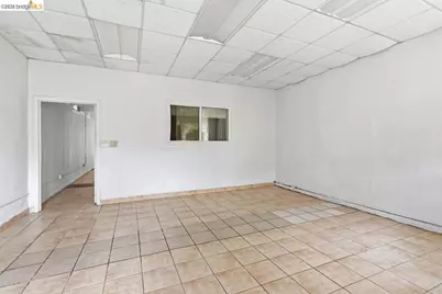 398 Macarthur Blvd, Oakland, CA 94609 - Photo 58