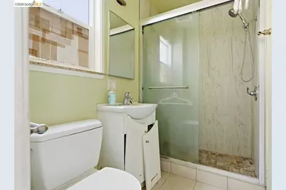 398 Macarthur Blvd, Oakland, CA 94609 - Photo 10