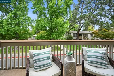 1525 Canyonwood Ct #3, Walnut Creek, CA 94595 - Photo 6