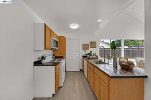 1427 Saybrook Rd, Livermore, CA 94551 - Photo 8