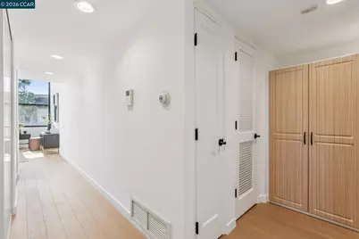 5400 Broadway Ter #301, Oakland, CA 94618 - Photo 10