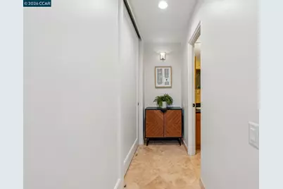 5400 Broadway Ter #301, Oakland, CA 94618 - Photo 32