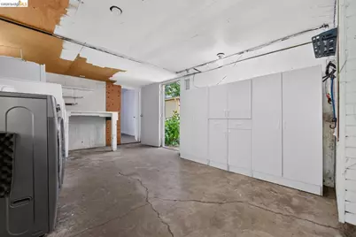 2701 Octavia St, Oakland, CA 94619 - Photo 38