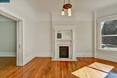 657 San Jose Ave, San Francisco, CA 94110 - Photo 8