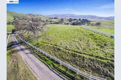 3329 Little Valley Rd, Sunol, CA 94586 - Photo 2