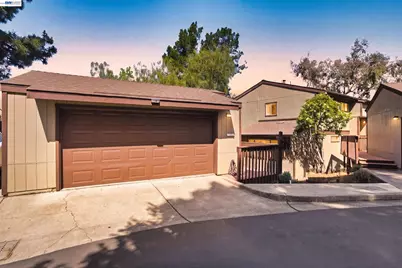 23004 Avis Ln, Hayward, CA 94541 - Photo 2