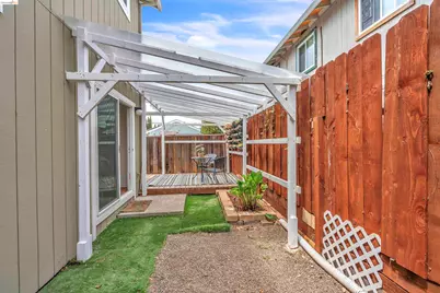 20278 Forest Ave #4, Castro Valley, CA 94546 - Photo 24