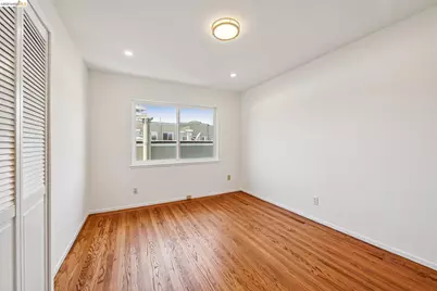 1410 Lakeshore Ave #6, Oakland, CA 94606 - Photo 24