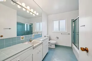 1410 Lakeshore Ave, Oakland, CA 94606 - Photo 26