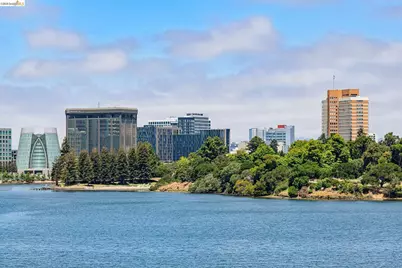 1410 Lakeshore Ave #6, Oakland, CA 94606 - Photo 40