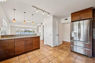 1410 Lakeshore Ave, Oakland, CA 94606 - Photo 22
