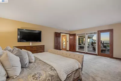 18019 Center St, Castro Valley, CA 94546 - Photo 94
