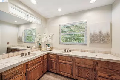 18019 Center St, Castro Valley, CA 94546 - Photo 54