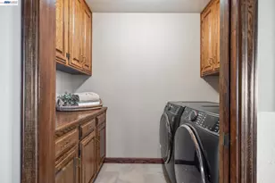 18019 Center St, Castro Valley, CA 94546 - Photo 68