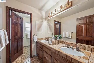 18019 Center St, Castro Valley, CA 94546 - Photo 66