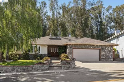 18019 Center St, Castro Valley, CA 94546 - Photo 14