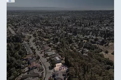 18019 Center St, Castro Valley, CA 94546 - Photo 10
