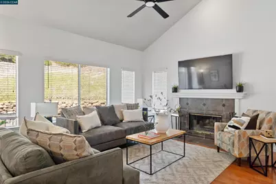 511 Suisun Ct, Clayton, CA 94517 - Photo 6
