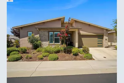 3001 Compass Ln, Roseville, CA 95747 - Photo 2