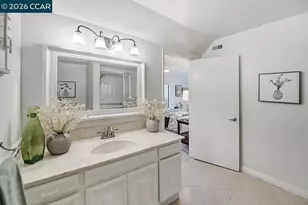 2724 Tice Creek Dr, Walnut Creek, CA 94595 - Photo 30