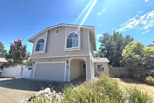 409 Avalon Way, Suisun City, CA 94585 - Photo 2