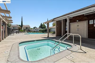 2203 Glenmount Dr, Pittsburg, CA 94565 - Photo 38