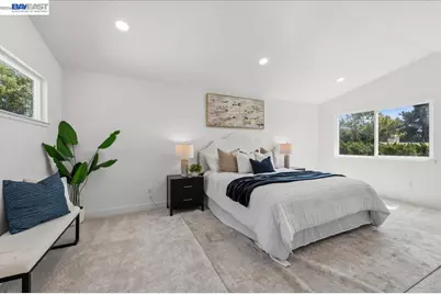 2203 Glenmount Dr, Pittsburg, CA 94565 - Photo 22