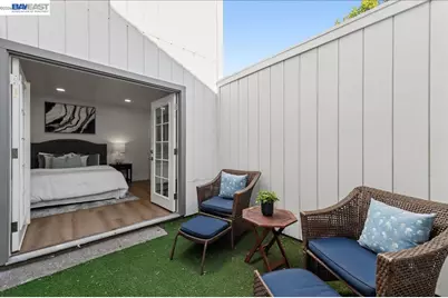 2203 Glenmount Dr, Pittsburg, CA 94565 - Photo 10