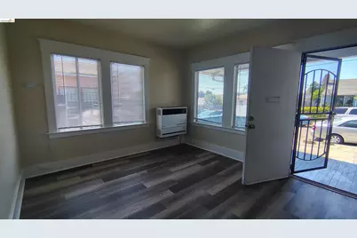 [Address not provided], Oakland, CA 94605 - Photo 4