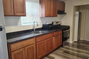 1112 82nd Ave, Oakland, CA 94621 - Photo 4