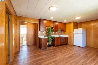 404 Bradrick Dr, San Leandro, CA 94578 - Photo 16