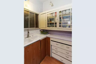 1538 16th Ave, Oakland, CA 94606 - Photo 8