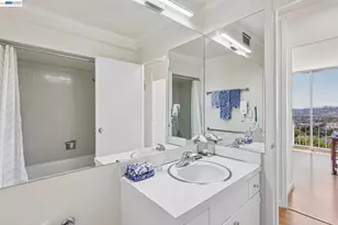 66 Cleary Ct, San Francisco, CA 94109 - Photo 16