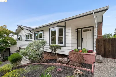 201 Crestmont, Oakland, CA 94619 - Photo 2