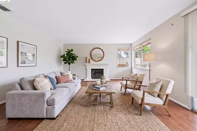 2404 Greentree Ct, Antioch, CA 94509 - Photo 4