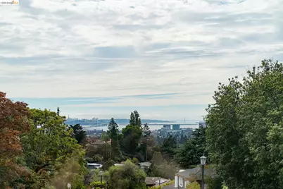 5656 Buena Vista Avenue, Oakland, CA 94618 - Photo 50