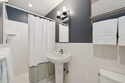 30 Blair Pl, Piedmont, CA 94611 - Photo 22